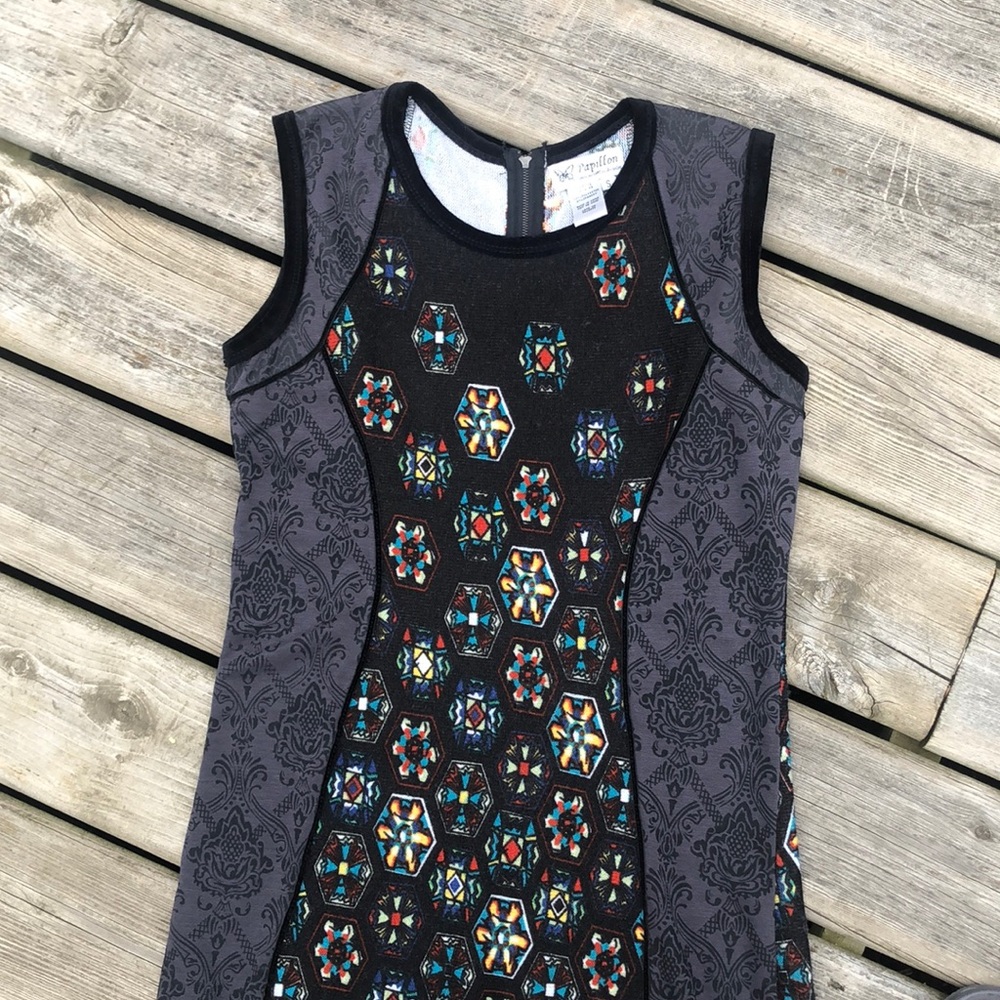 Papillon Sleeveless Dress - Picture 7 of 16
